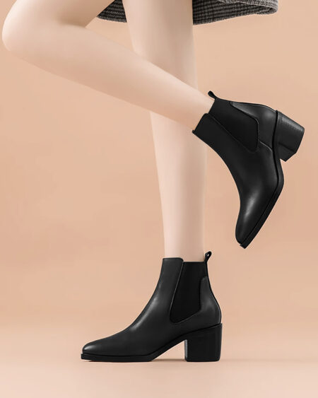 Calla Chelsea Boots